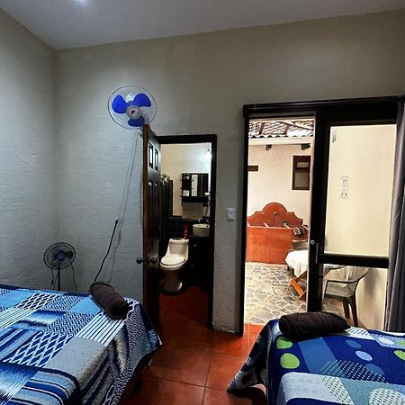 El Aventurero Hotel Antigua Ngoại thất bức ảnh